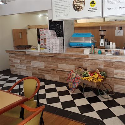Charlies Cafe